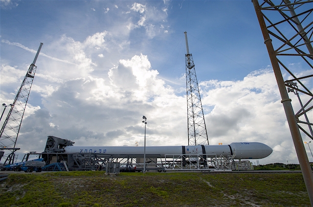 SpaceX Falcon 9 Rakete startet am 5.08.2014 AsiaSat 8 Satelliten auf eine geostationäre Transferbahn. (Foto: SpaceX)