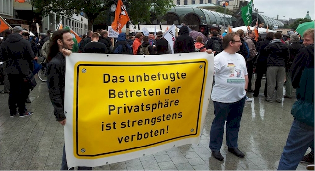 Piraten-Demo-Prism