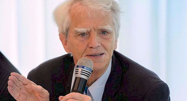 Der Bundestagsabgeordnete Hans-Christian Ströbele stellt unbequeme Fragen zum CIA-Folterskandal. (Foto: Heinrich Böll Stiftung)