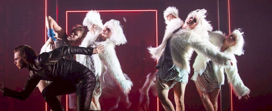 Eine kühne Vision modernen Tanztheaters (Fotograf: Mats Becker)
