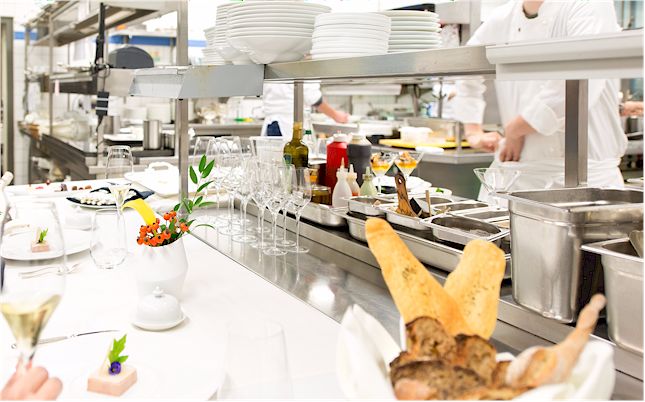 Das 2 Sterne Restaurant Fischers Fritz genießt einen exzellenten Ruf. (Foto: Regent, Berlin)